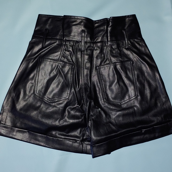 ELAN STEPHANIE FAUX LEATHER SHORT - Picture 3 of 6